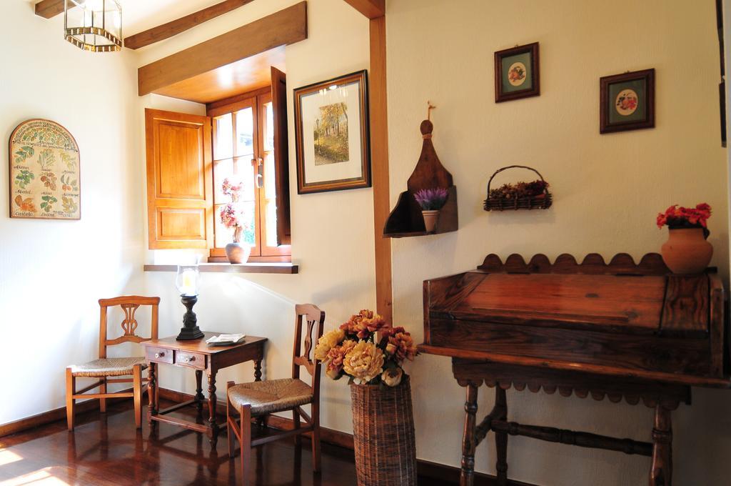 Casa Rural Llugaron I Miravalles 外观 照片