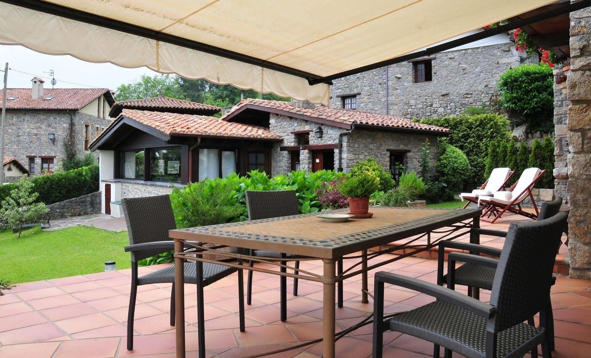 Casa Rural Llugaron I Miravalles 外观 照片